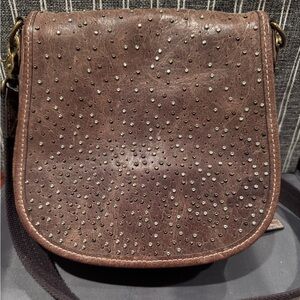 Gun Tote’n Mama Distressed Leather Crossbody Concealed Carry Purse